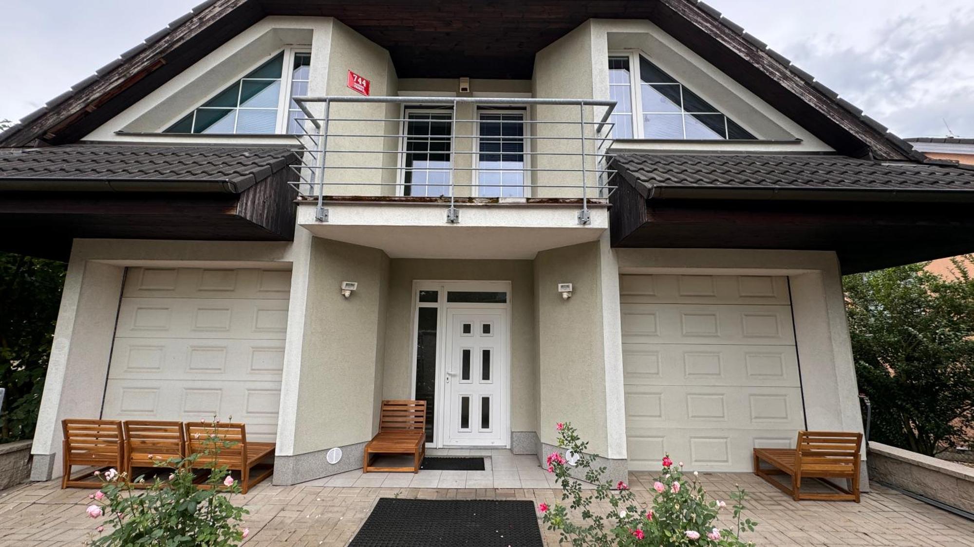Diamondvilla, 4 Bedroom Apartment, Garden & Spa Prague Ngoại thất bức ảnh