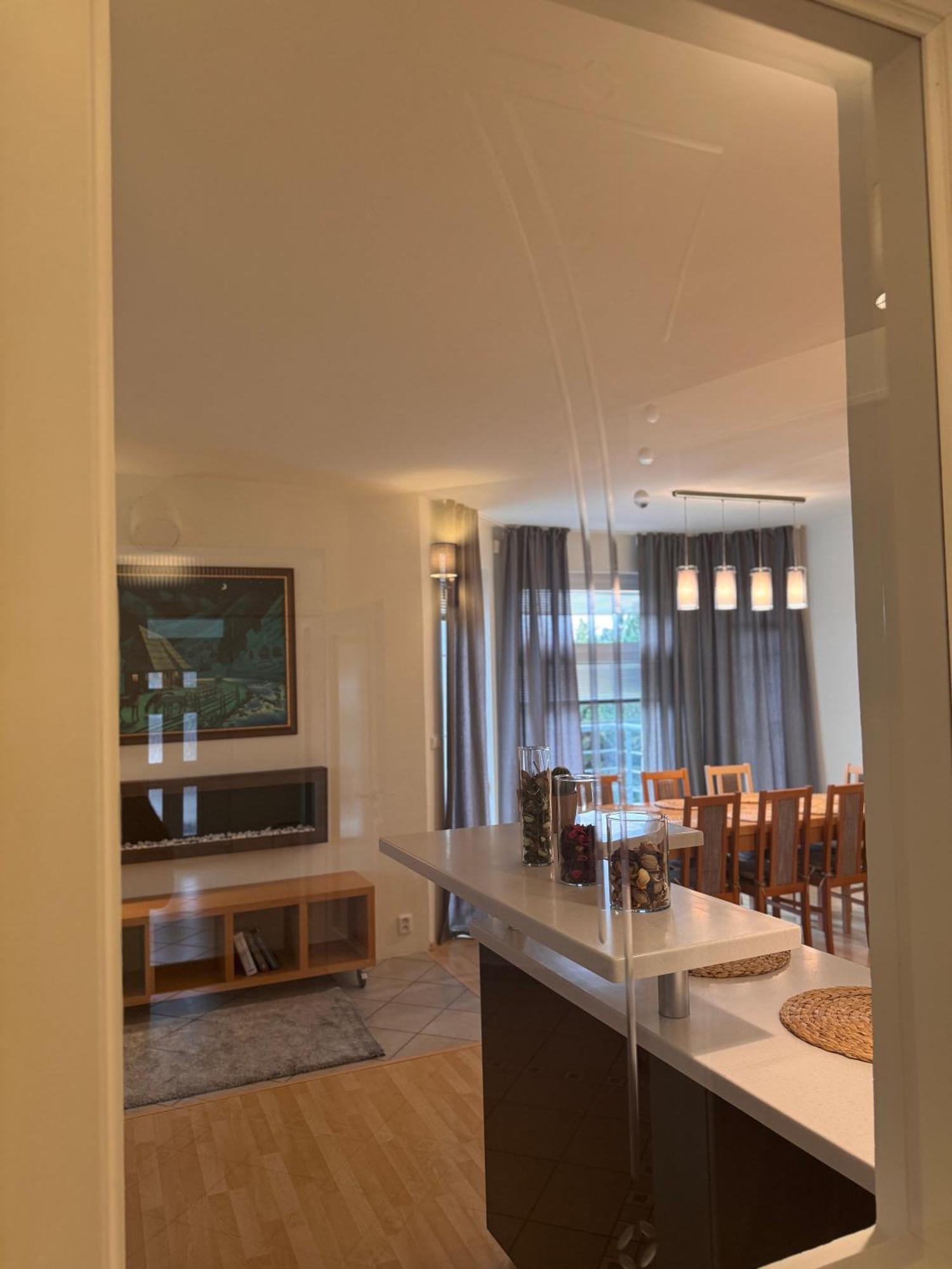 Diamondvilla, 4 Bedroom Apartment, Garden & Spa Prague Ngoại thất bức ảnh